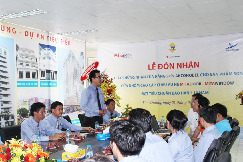 Akzonobel chung nhan mitadoor